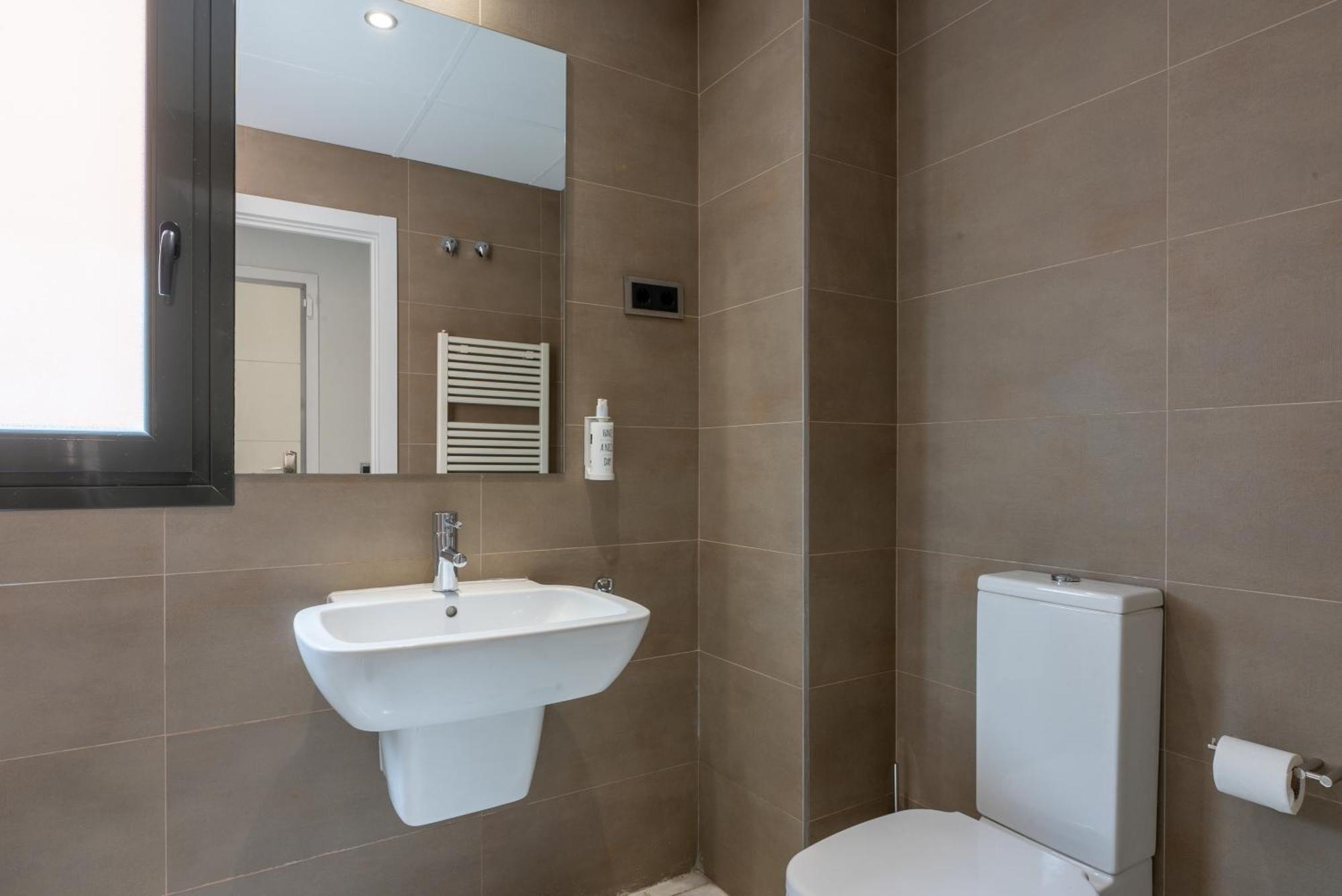 Smartr Madrid Las Ventas Room photo